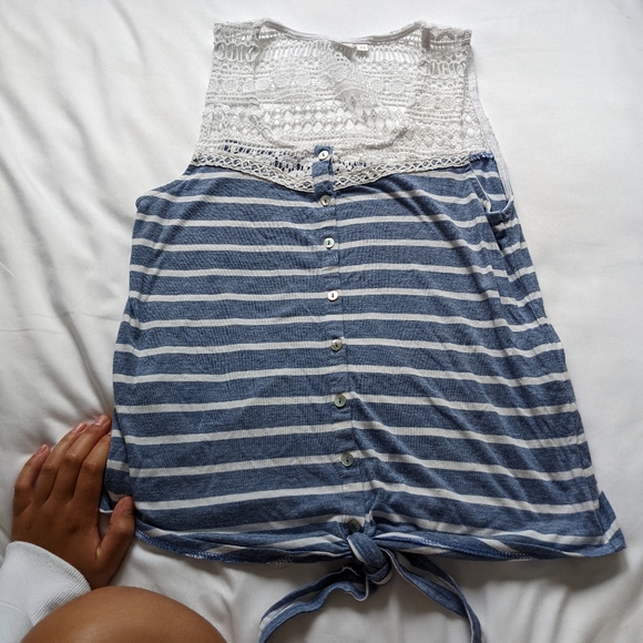 Summer Camisole 🏖️🌞🌺🌻 - Picture 1 of 4